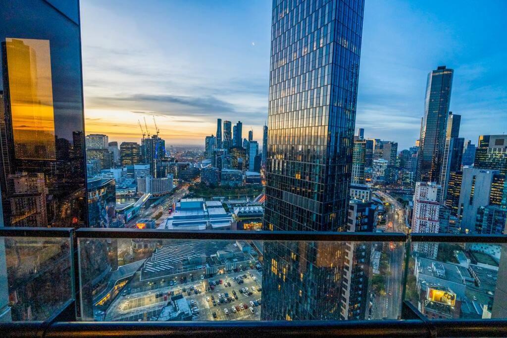 Luxe Haven - 42Nd Floor Panoramic City Views Melbourne Eksteriør billede